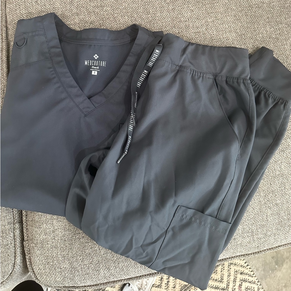 MedCouture Grey Jogger Scrub Set